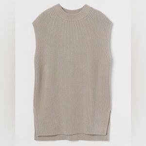 H&M Sleeveless Ribbed Crewneck Sweater Vest in Taupe